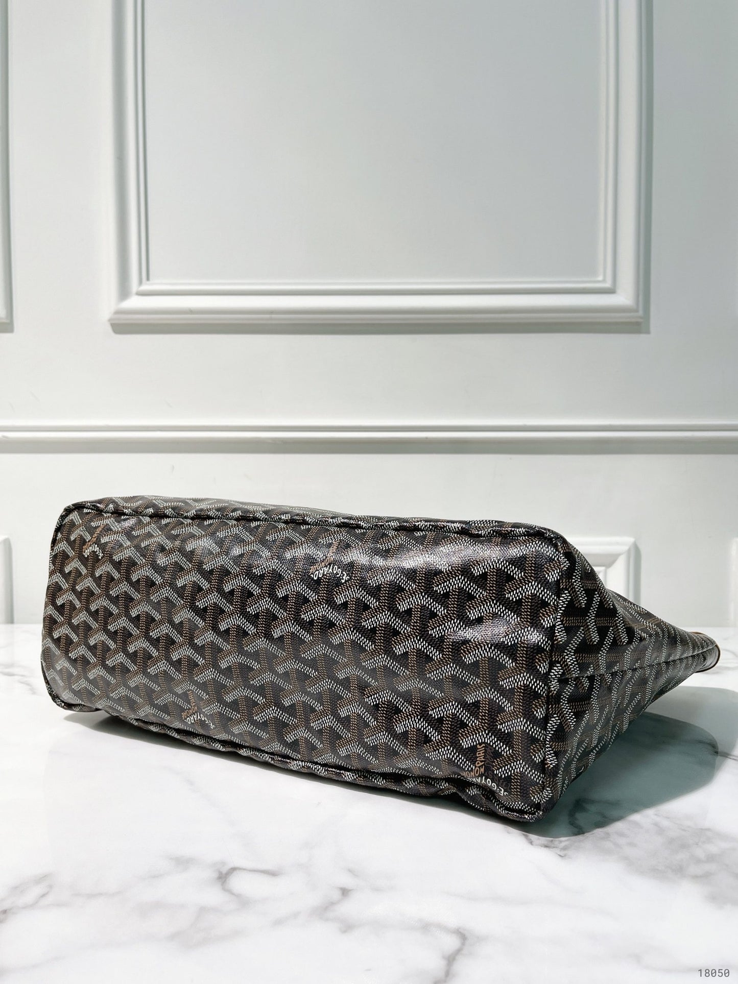 GOYARD SAINT LOUIS PM TOTE