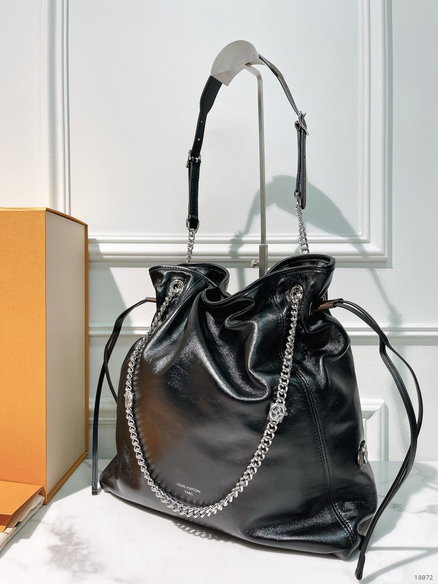 LV OFF DUTY VIBE MM, Black/Silver