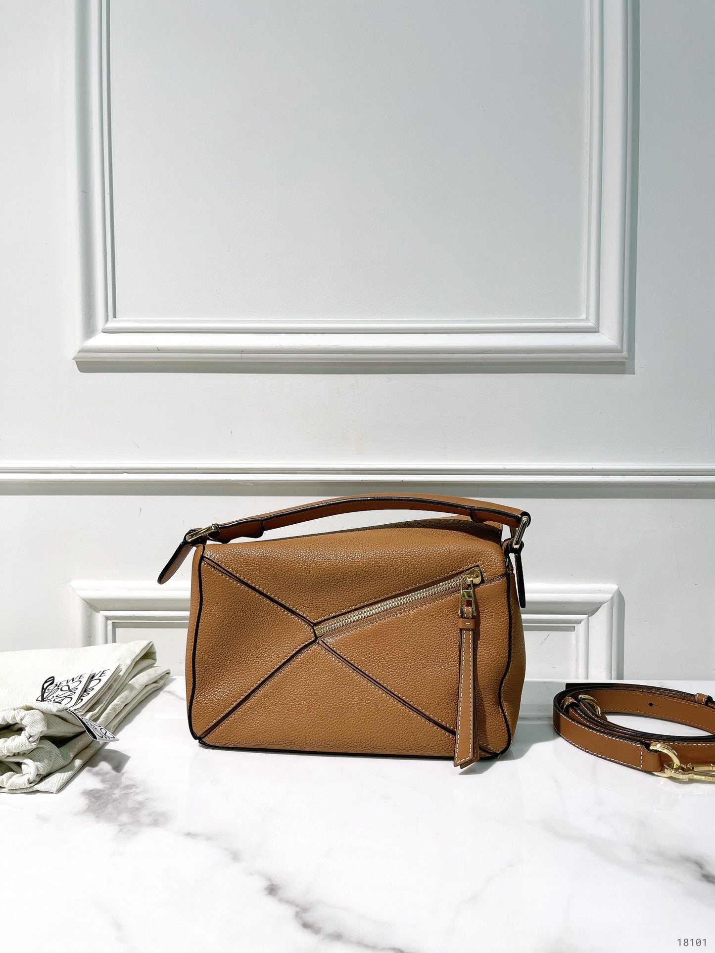 LOEWE PUZZLE SMALL, Tan