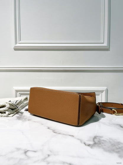 LOEWE PUZZLE SMALL, Tan