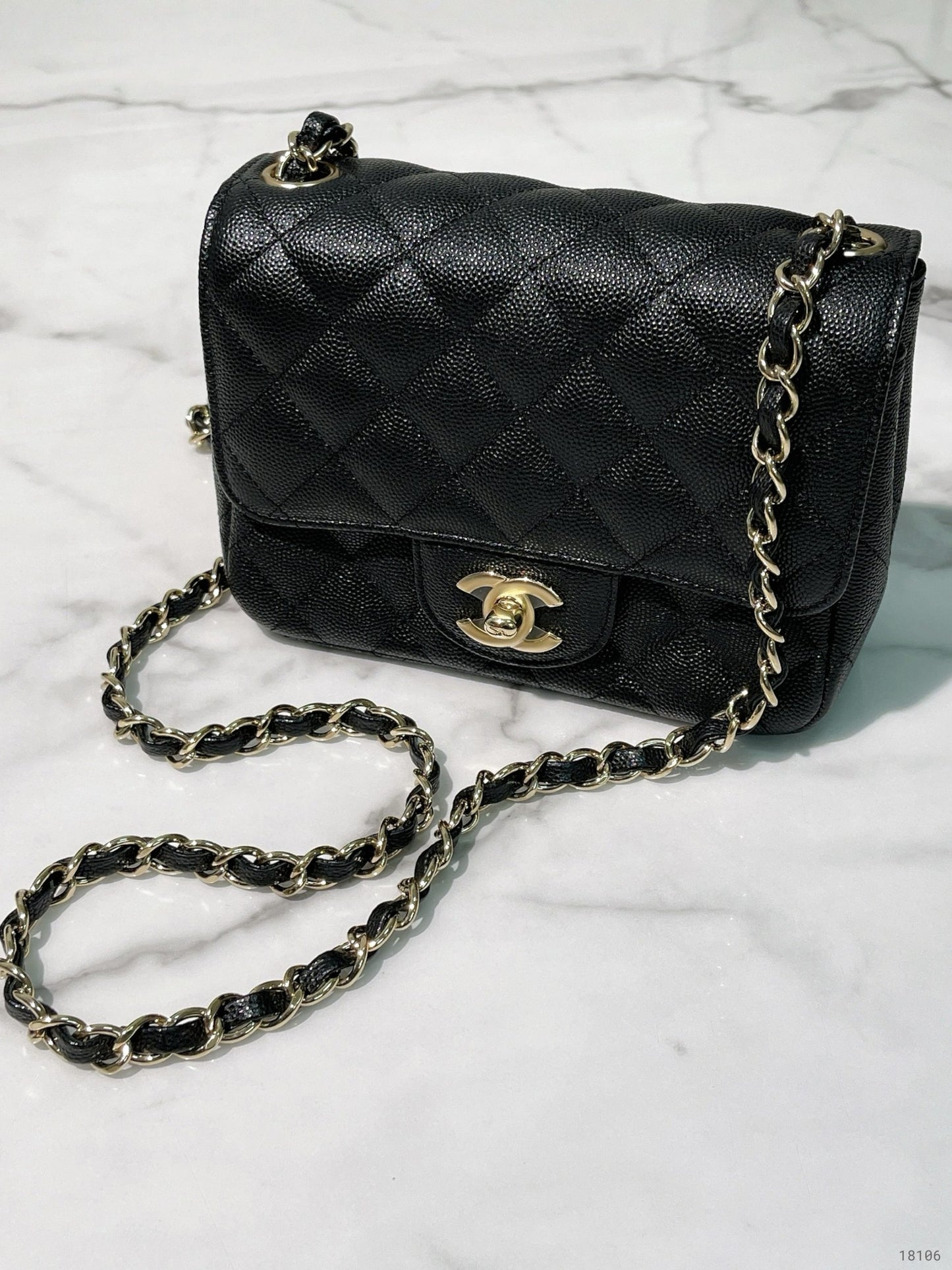 CHANEL CAVIAR MINI SQUARE, Black/Gold