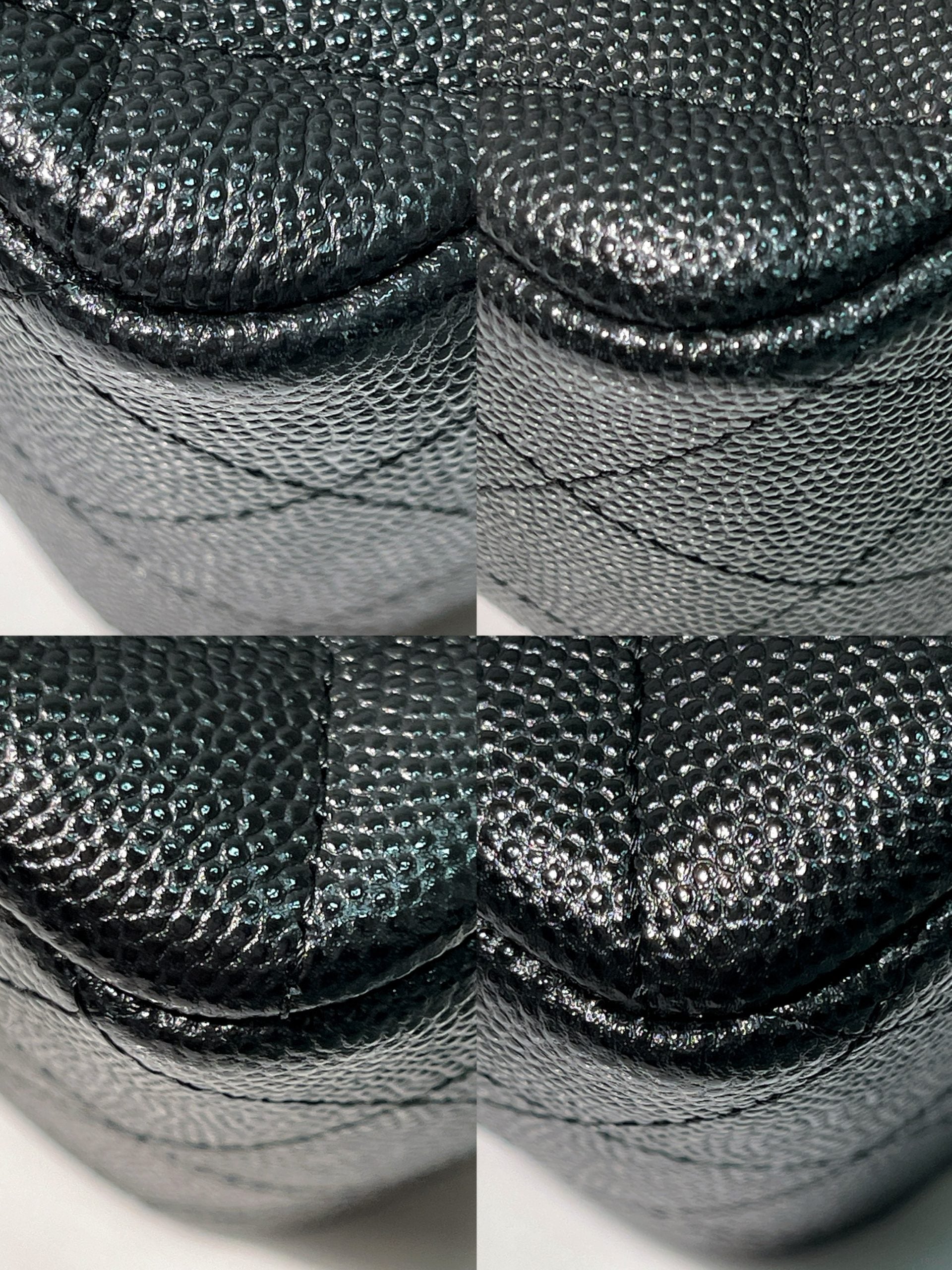 CHANEL CAVIAR MINI SQUARE, Black/Gold