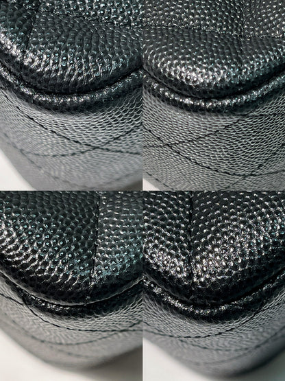 CHANEL CAVIAR MINI SQUARE, Black/Gold