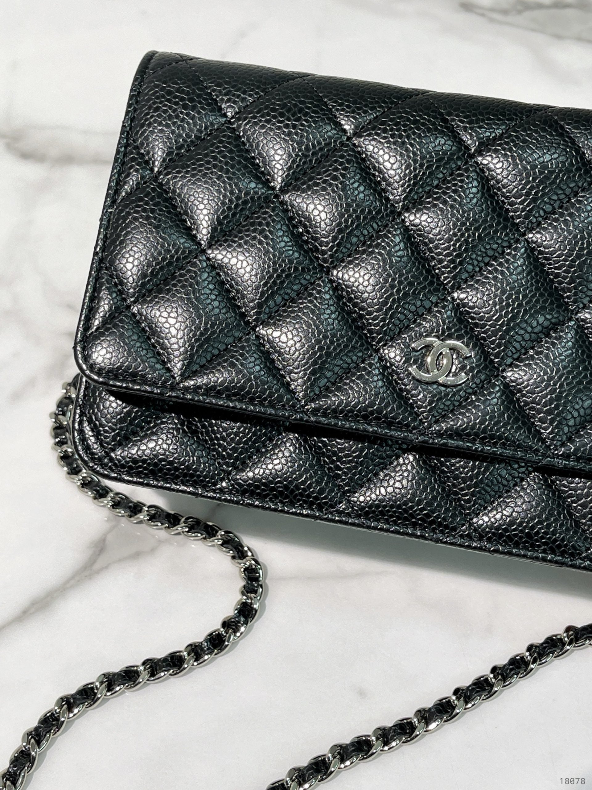 CHANEL CAVIAR CLASSIC WOC, Black/Silver