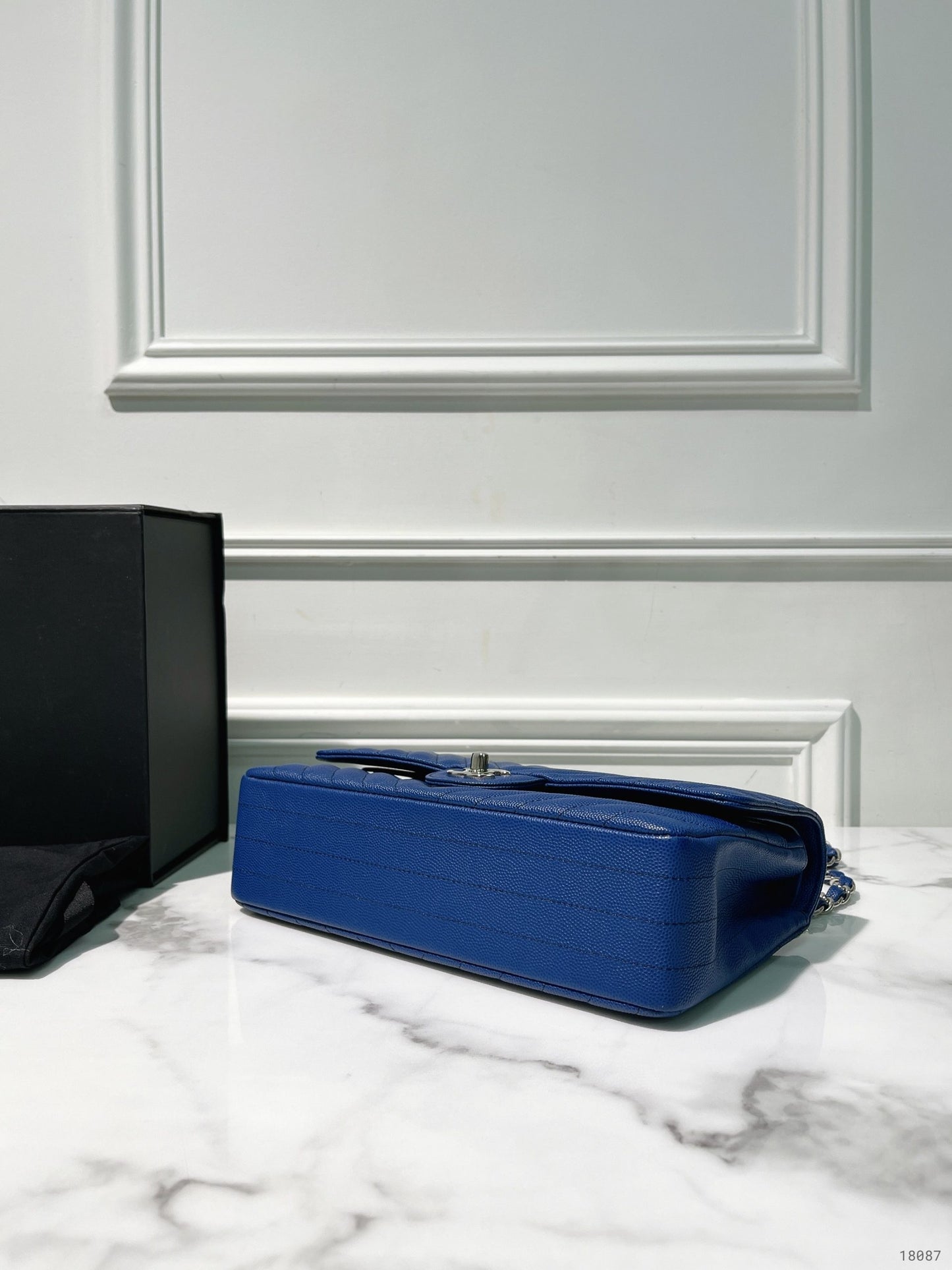 CHANEL MEDIUM CLASSIC FLAP, Blue/Silver