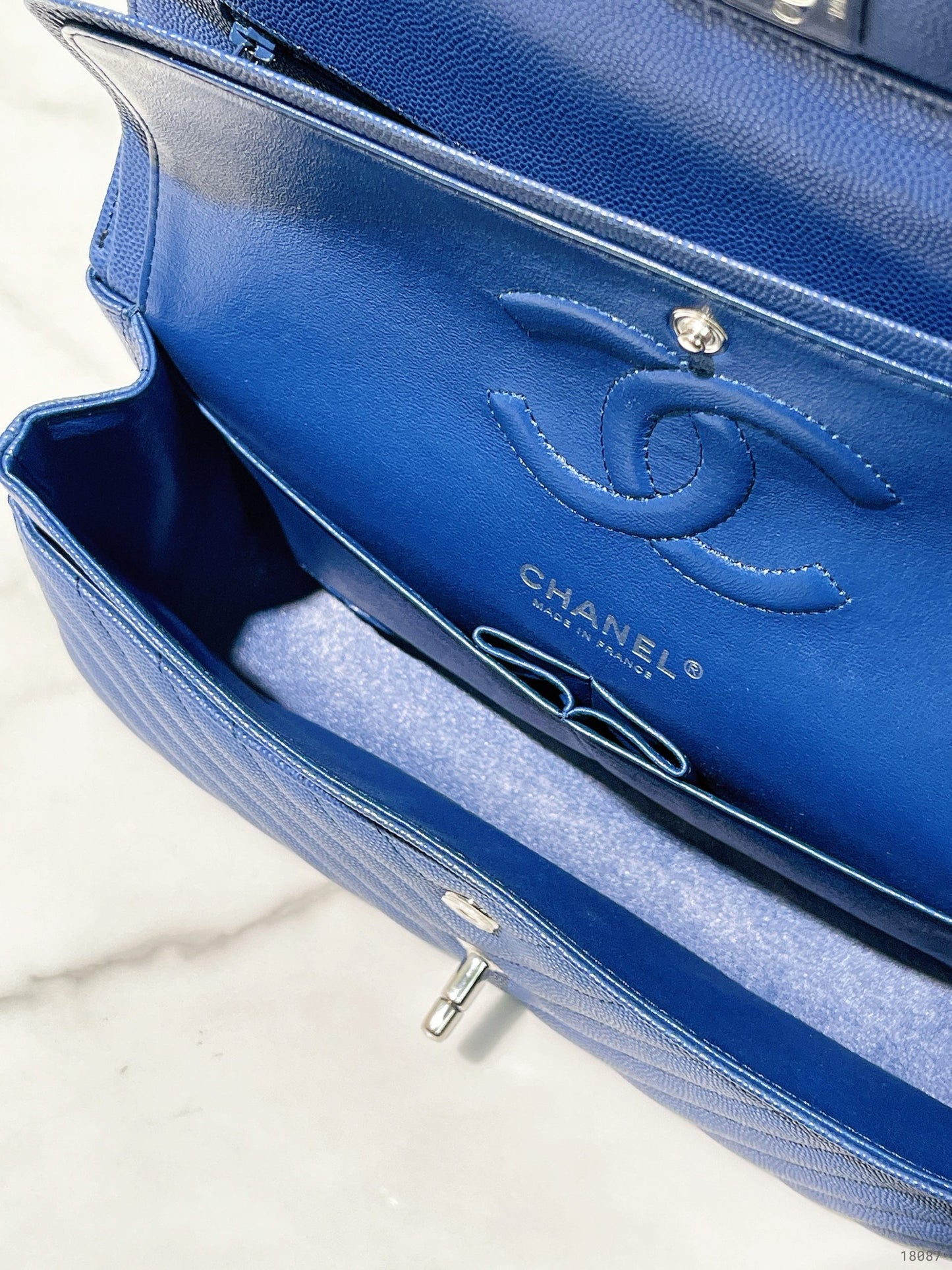 CHANEL MEDIUM CLASSIC FLAP, Blue/Silver