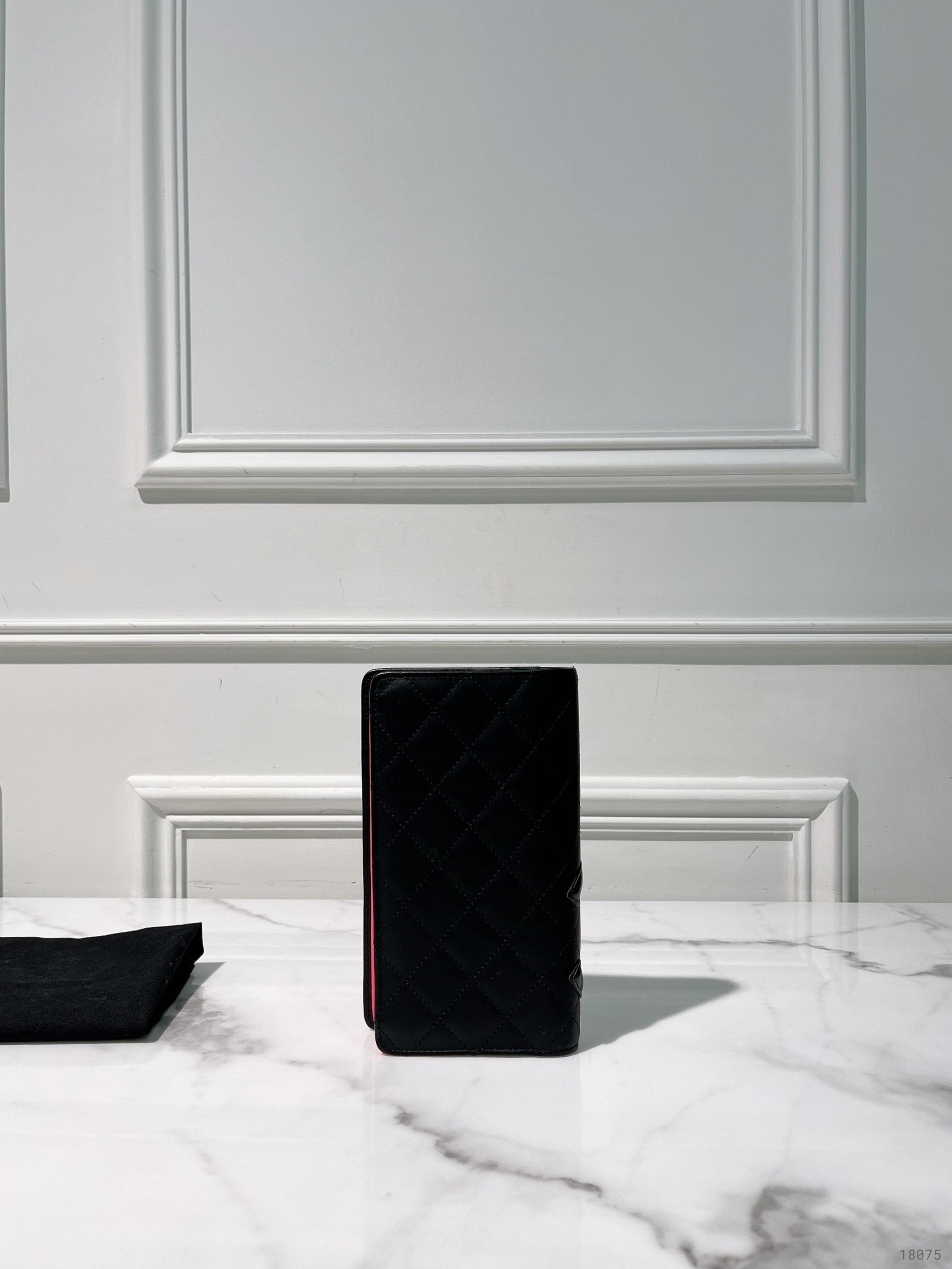 CHANEL CAMBON WALLET, Black/Pink