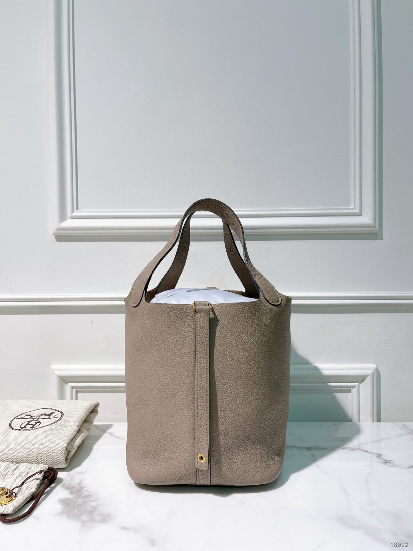 HERMES PICOTIN LOCK 22, Gris Tourterelle/Gold