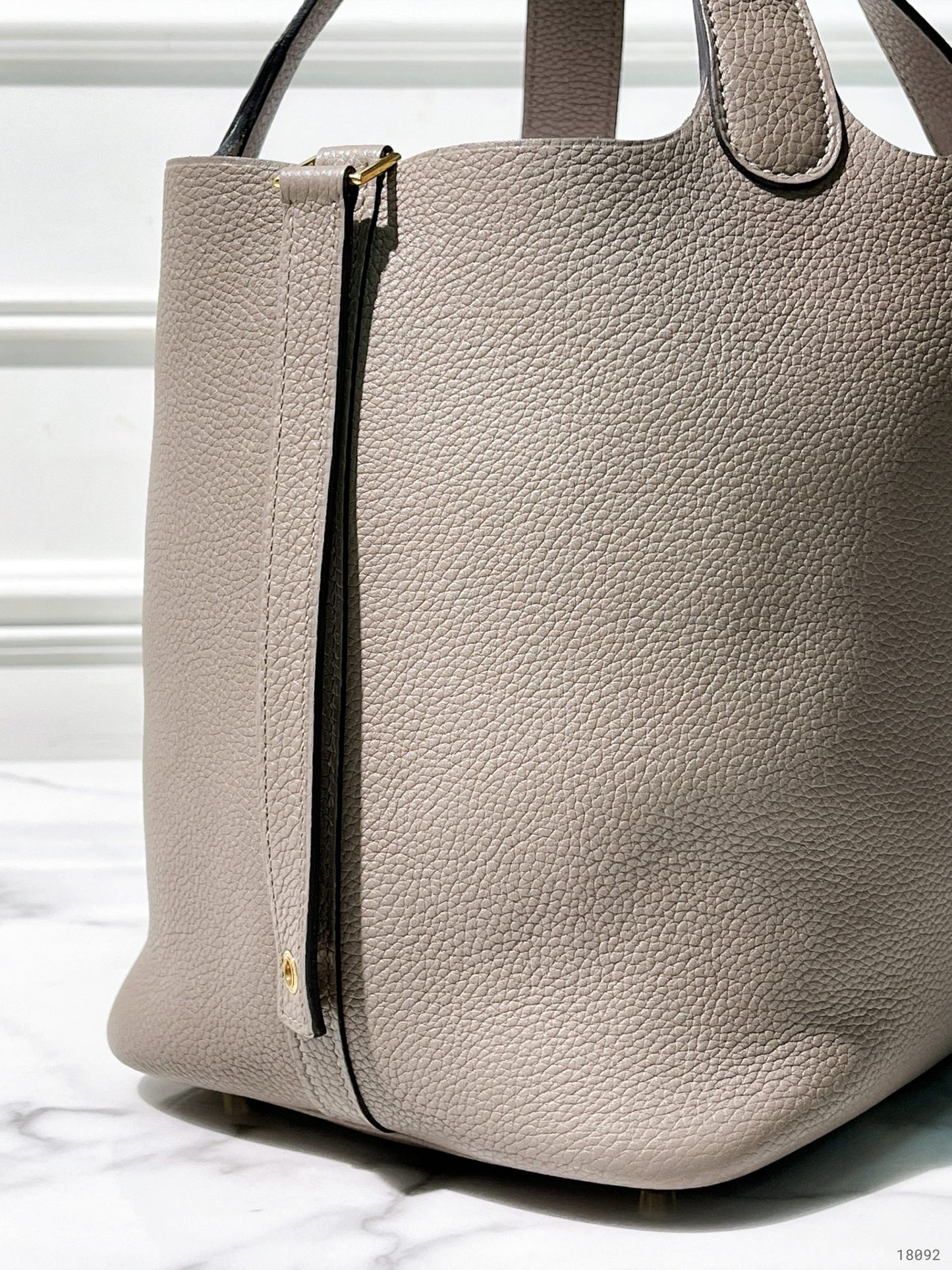 HERMES PICOTIN LOCK 22, Gris Tourterelle/Gold