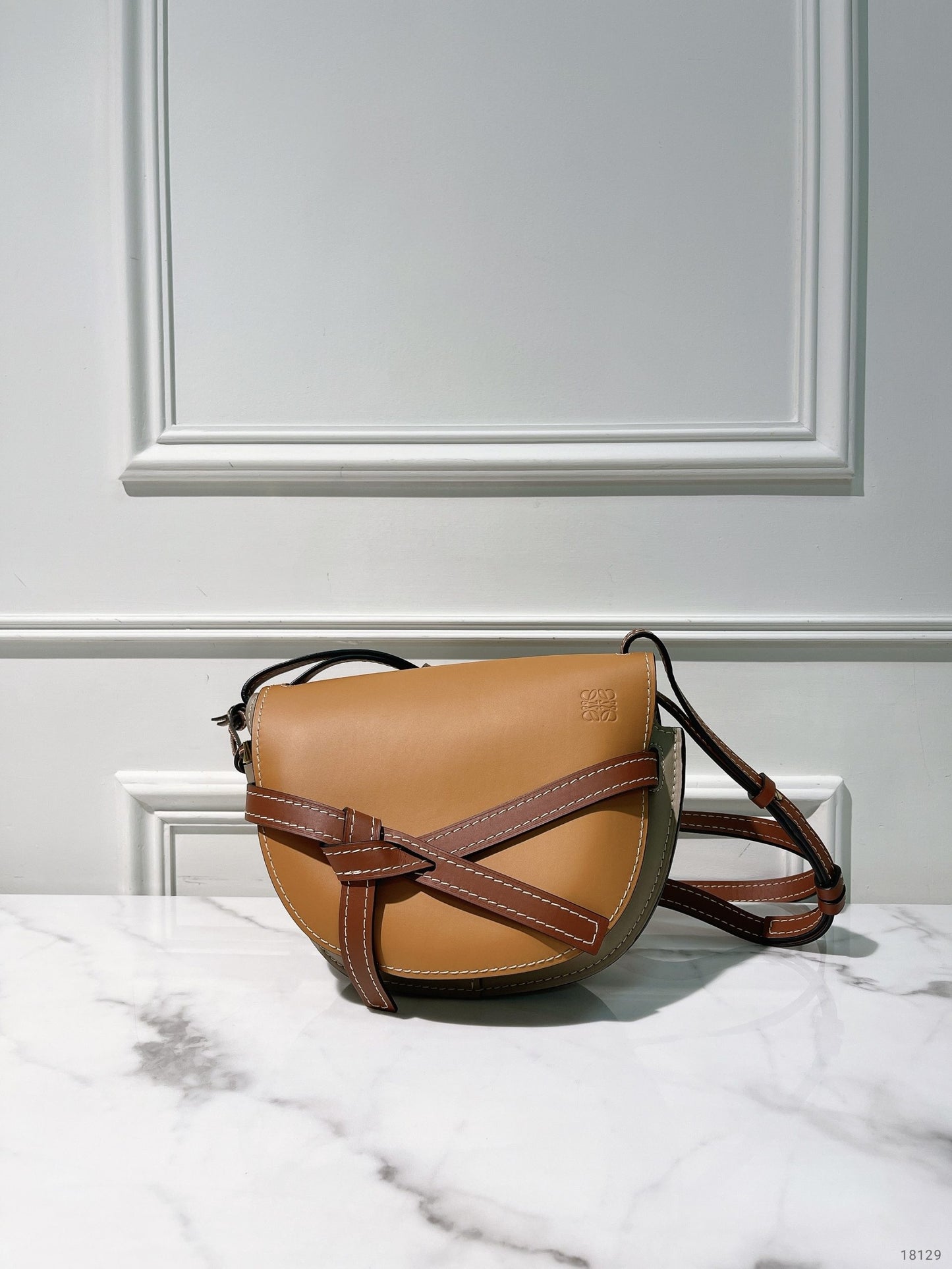 LOEWE SMALL GATE