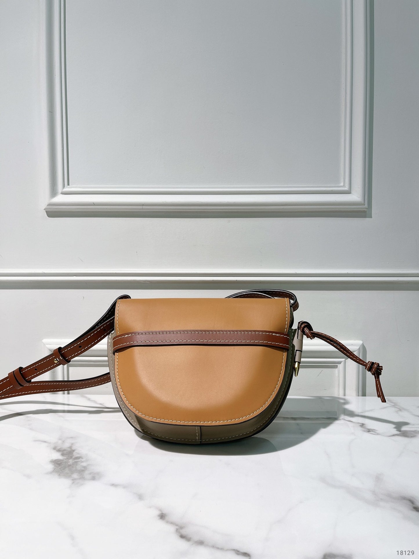 LOEWE SMALL GATE