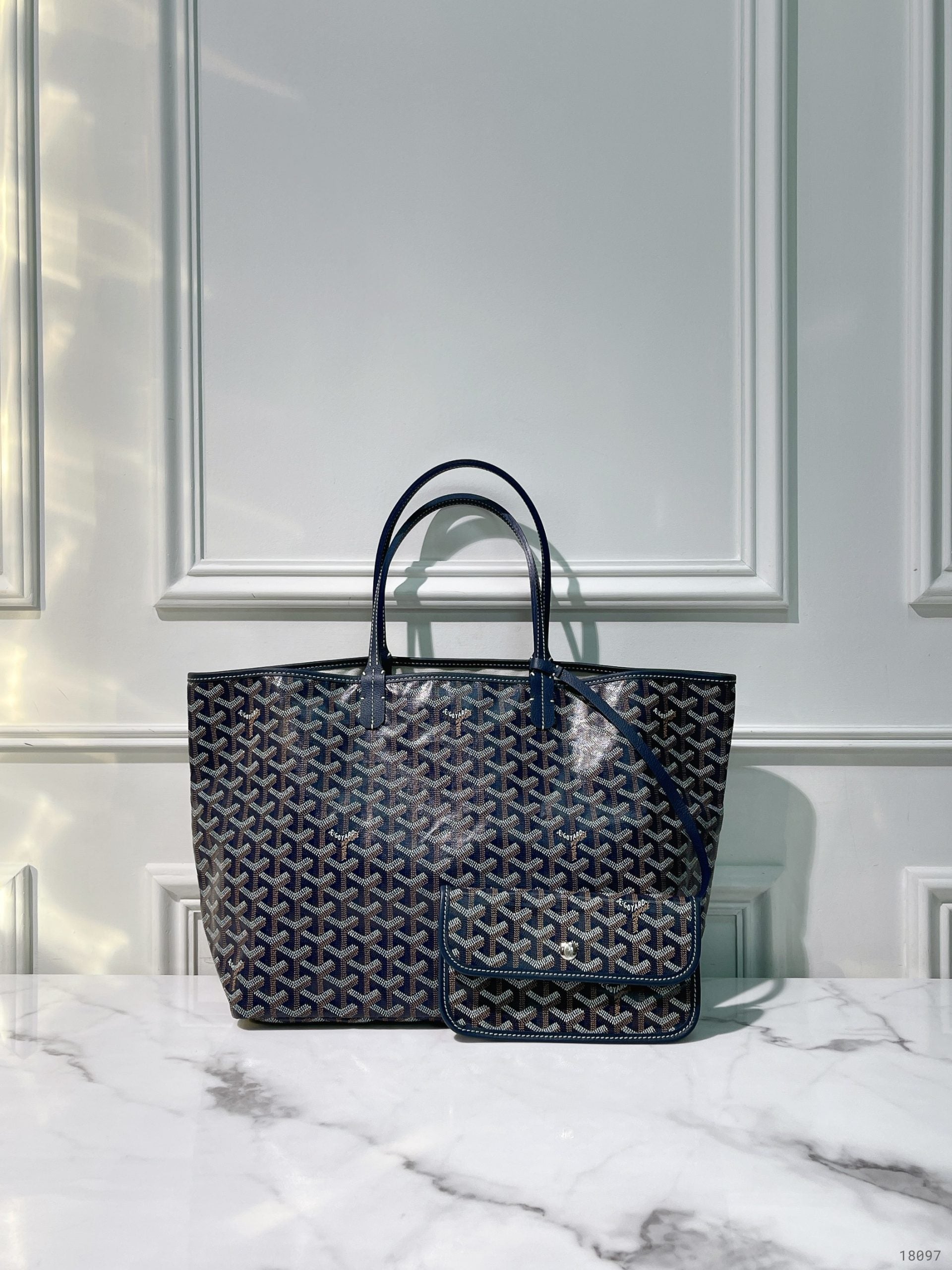 GOYARD SAINT LOUIST TOTE PM, Navy
