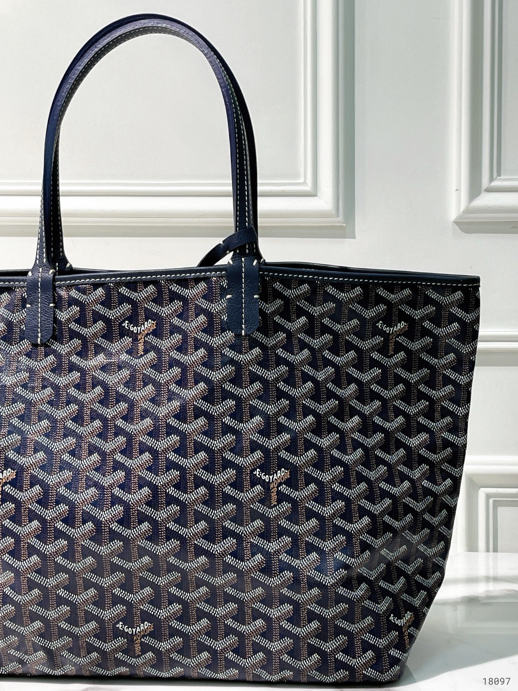 GOYARD SAINT LOUIST TOTE PM, Navy