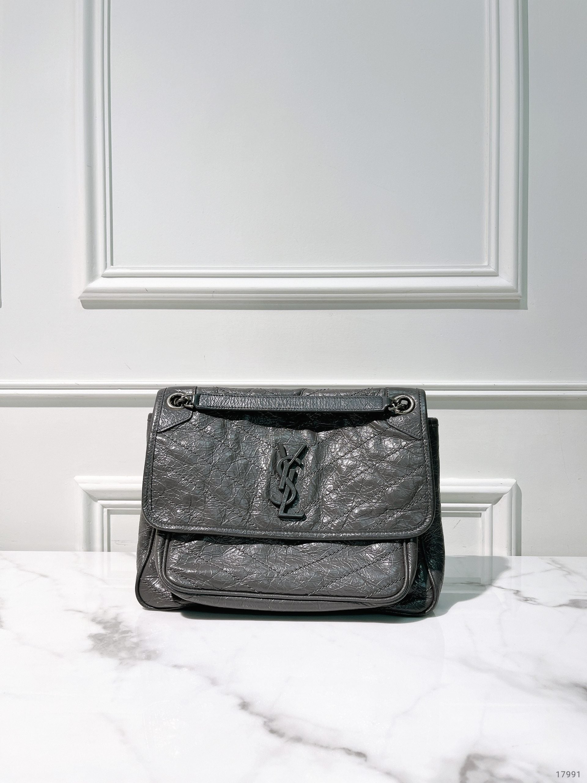 YSL NIKI MEDIUM, Grey/Silver
