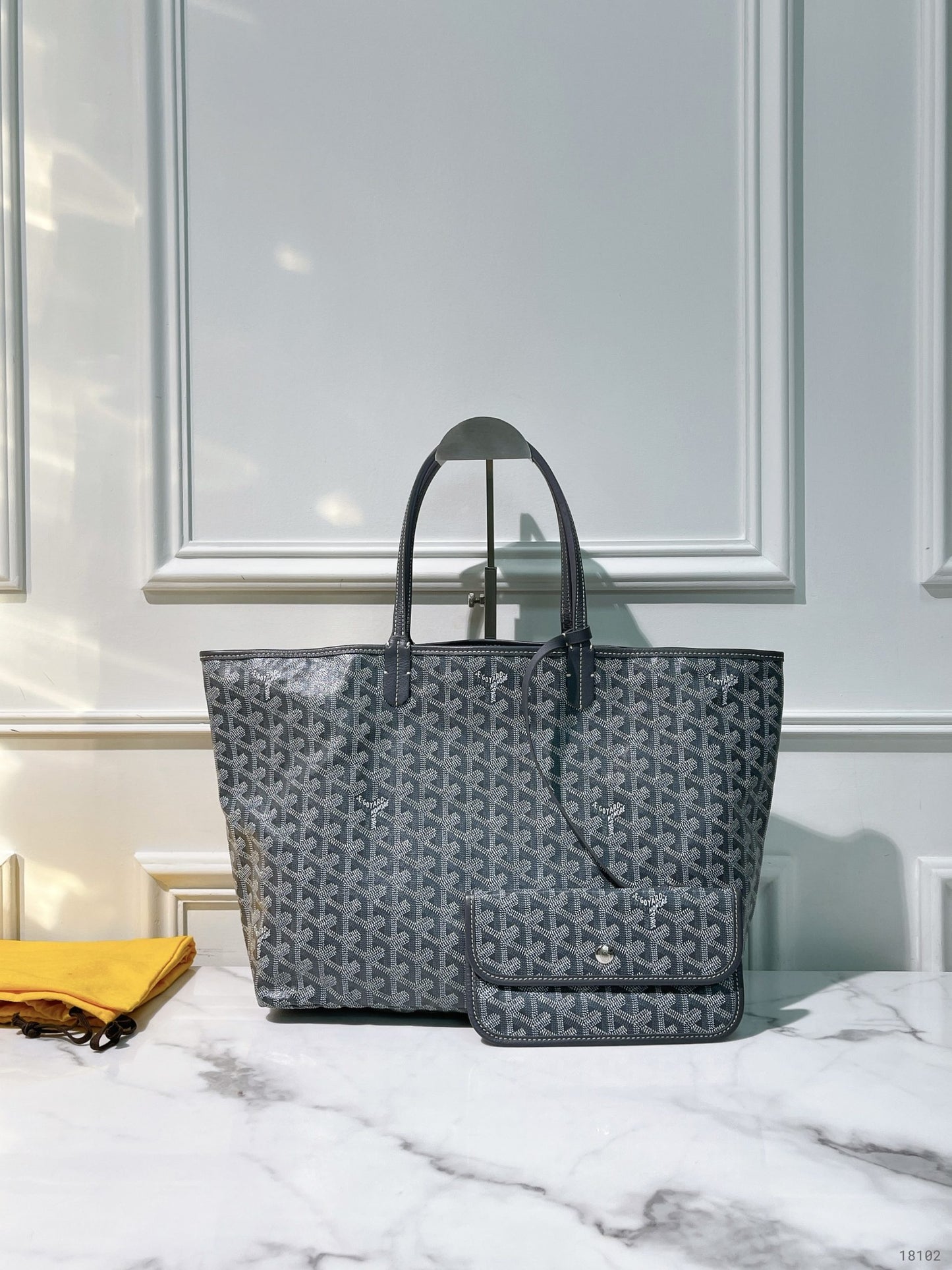 GOYARD SAINT LOUIS TOTE PM, Grey