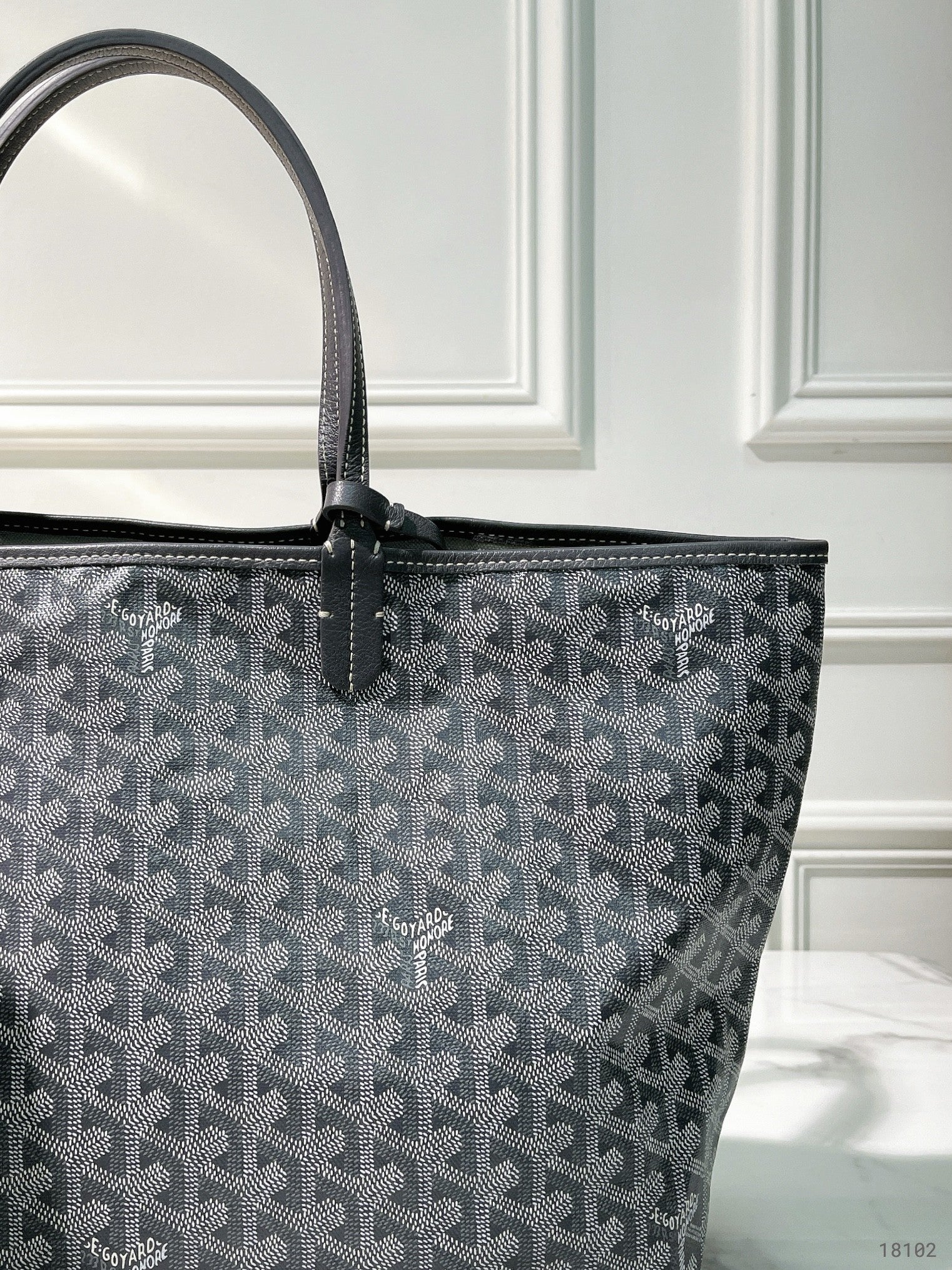 GOYARD SAINT LOUIS TOTE PM, Grey