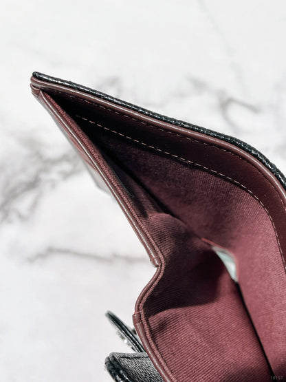 CHANEL CAVIAR CLASSIC WALLET, Black/Silver