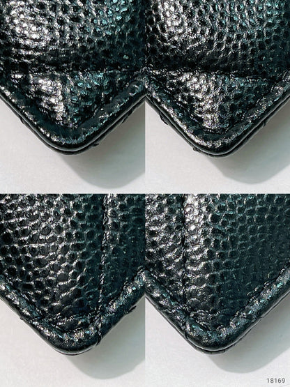 CHANEL CARD HOLDER ON CHAIN, Black/Gold