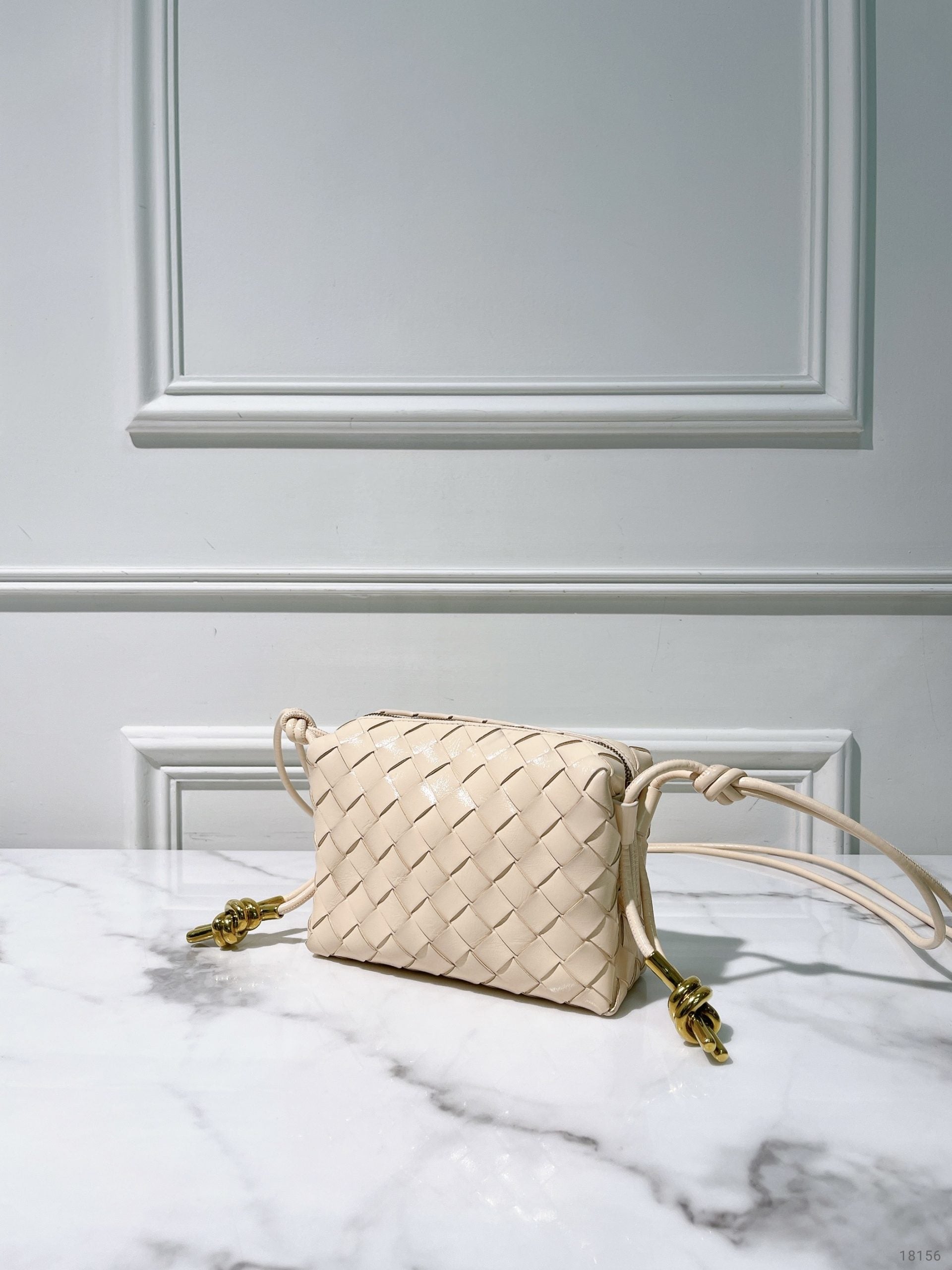 BOTTEGA VENETA MINI LOOP CAMERA BAG