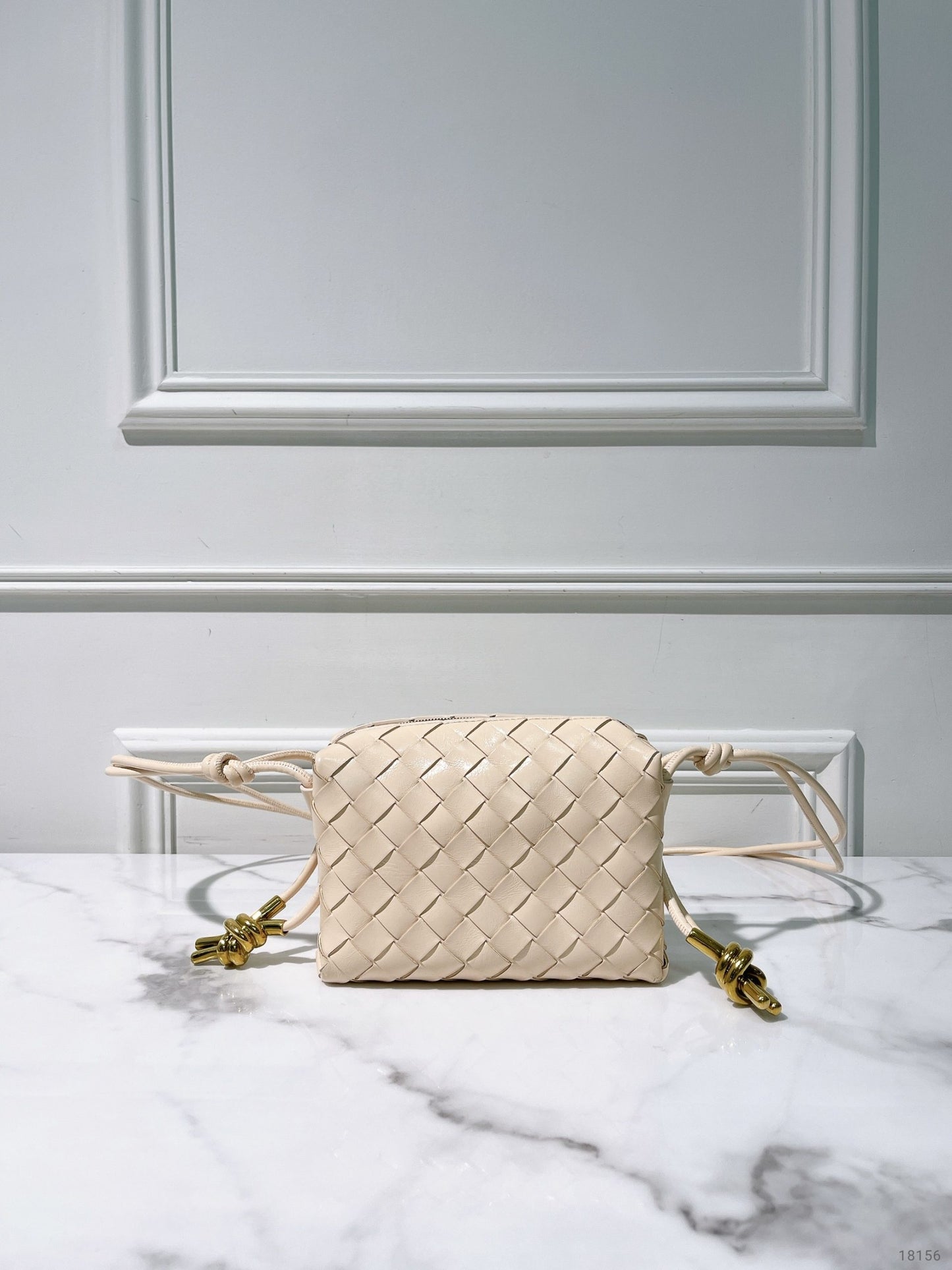 BOTTEGA VENETA MINI LOOP CAMERA BAG