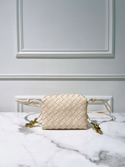 BOTTEGA VENETA MINI LOOP CAMERA BAG