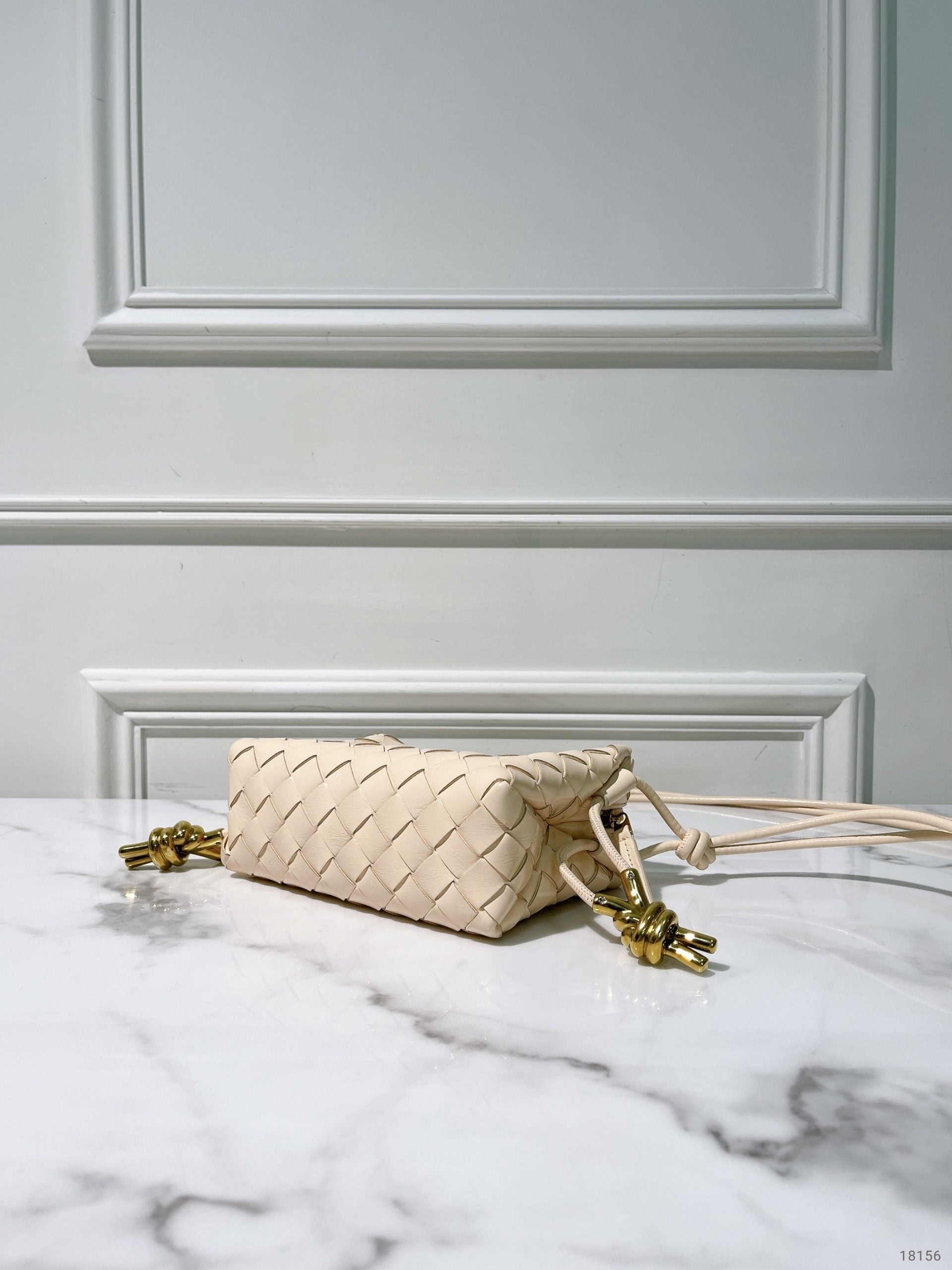 BOTTEGA VENETA MINI LOOP CAMERA BAG