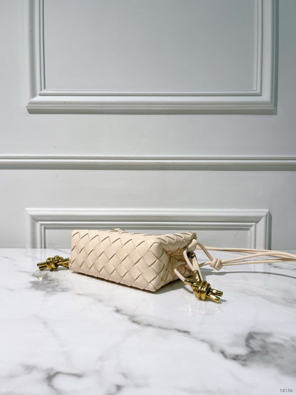 BOTTEGA VENETA MINI LOOP CAMERA BAG