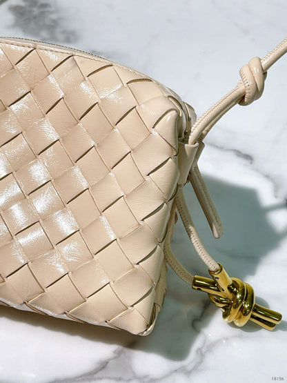 BOTTEGA VENETA MINI LOOP CAMERA BAG