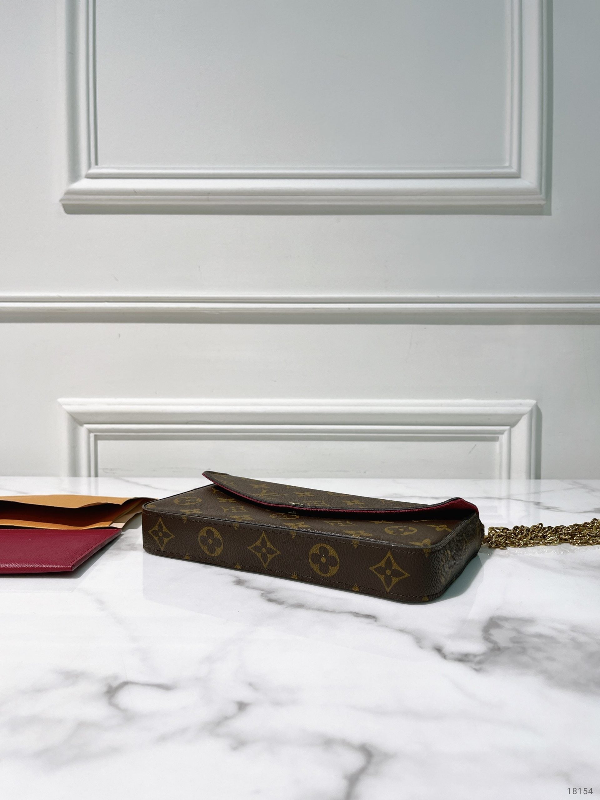 LV FELICIE POCHETTE, Monogram (No Zipped Pocket)