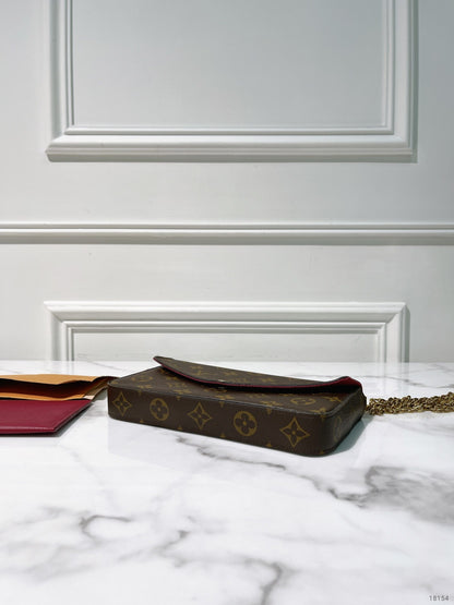 LV FELICIE POCHETTE, Monogram (No Zipped Pocket)