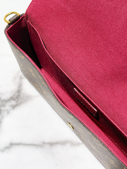 LV FELICIE POCHETTE, Monogram (No Zipped Pocket)