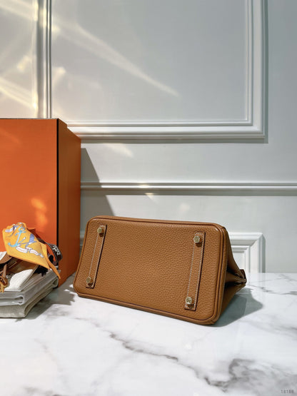 HERMES BIRKIN 25, Gold/Gold