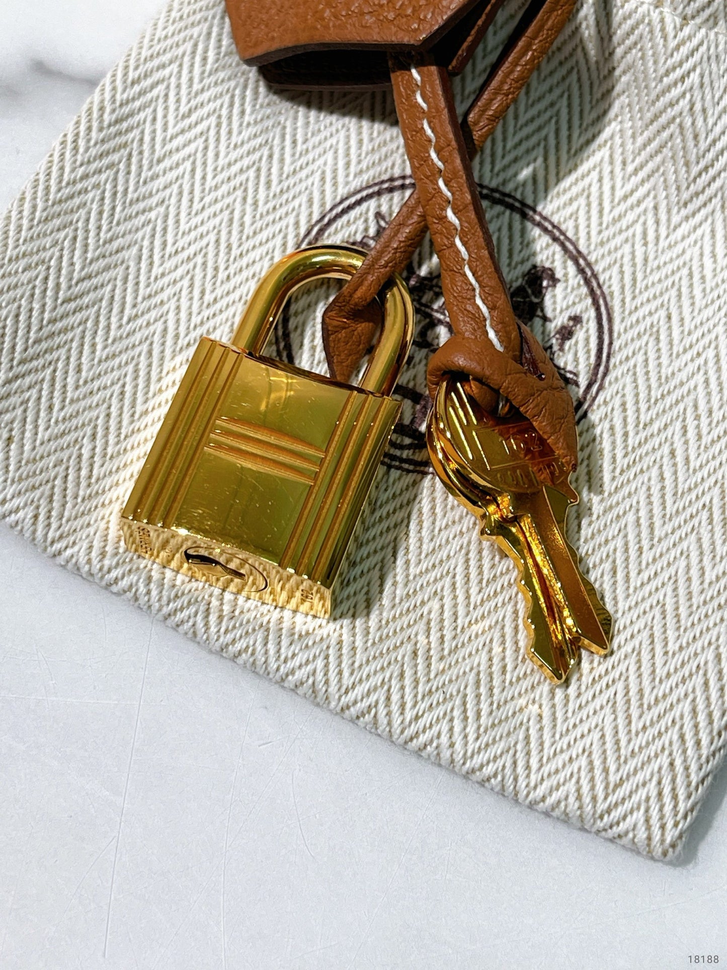 HERMES BIRKIN 25, Gold/Gold