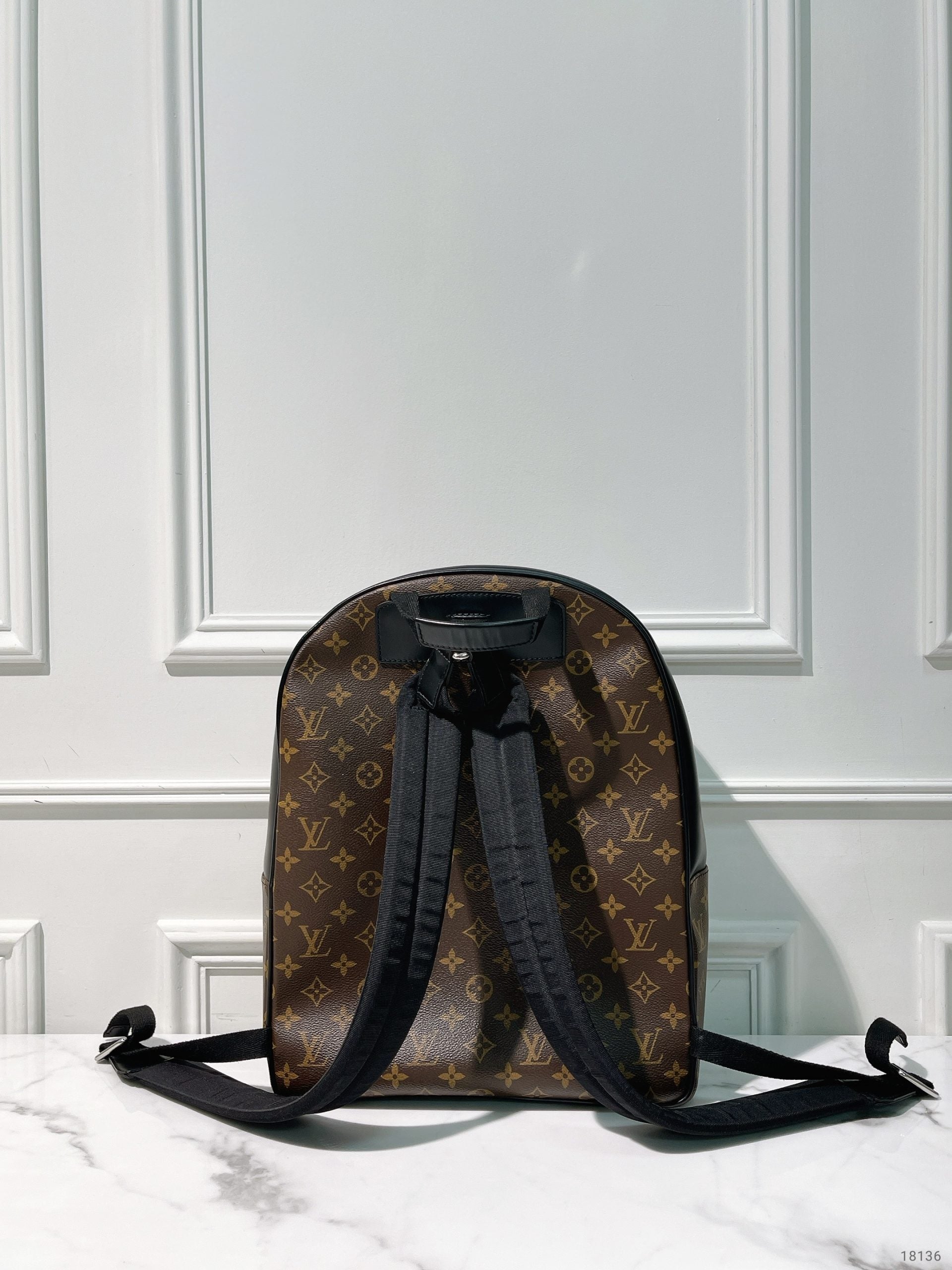 LV BACKPACK, Monogram