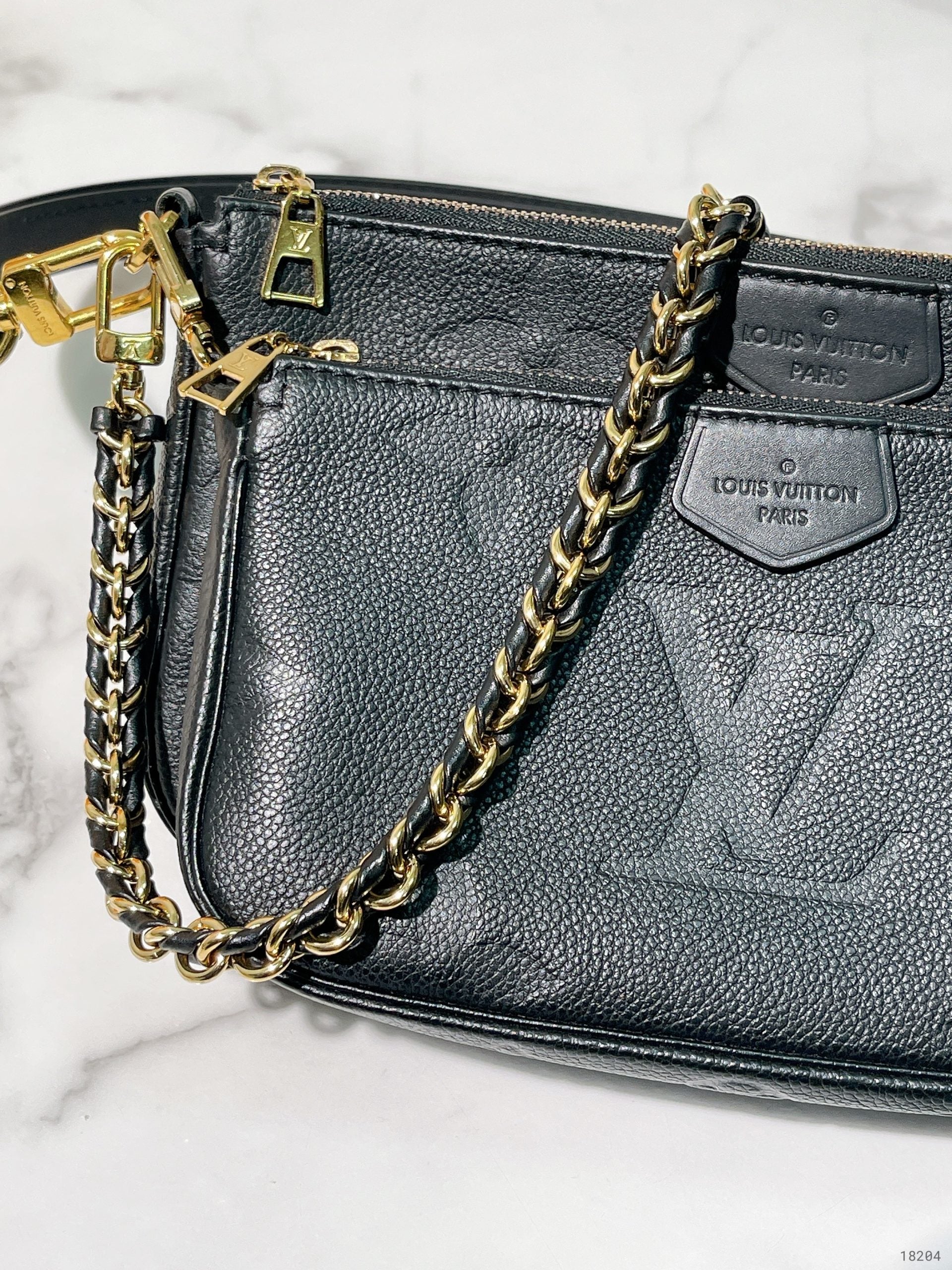 LV MULTI POCHETTE ACCESSOIRES, Black/Gold