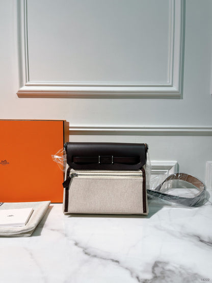 HERMES MINI HERBAG, Ebene