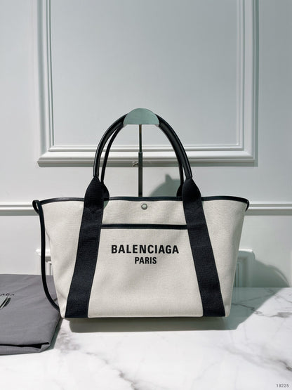 BALENCIAGA BIARRITZ TOTE, Medium