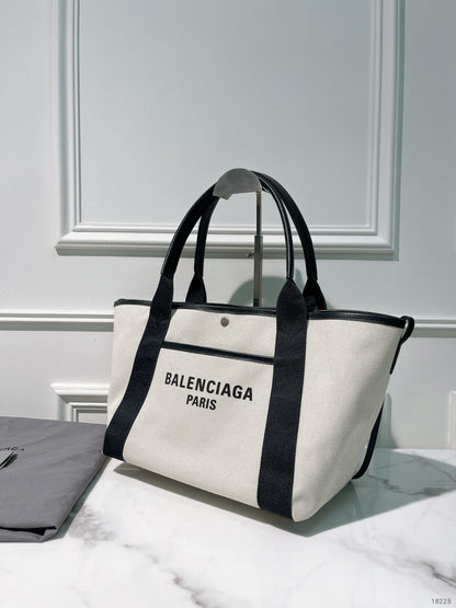 BALENCIAGA BIARRITZ TOTE, Medium