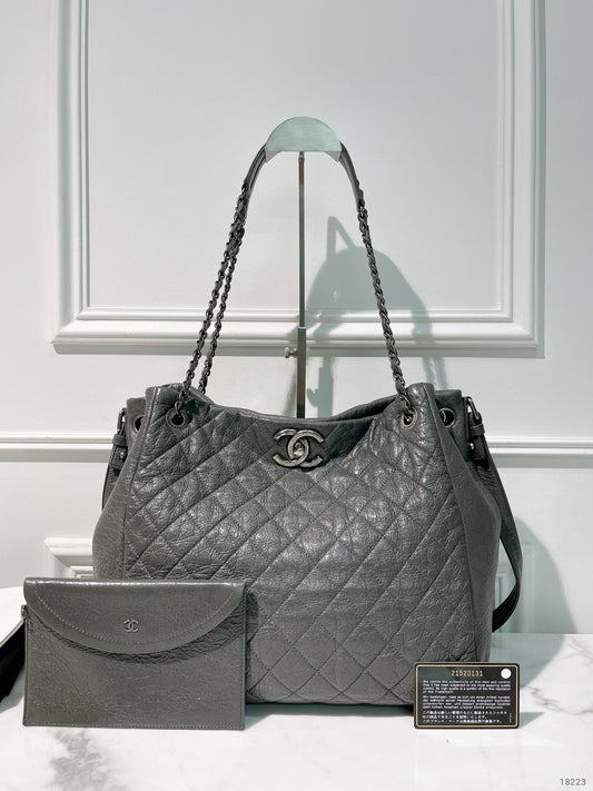 CHANEL SHOPPING TOTE, Grey