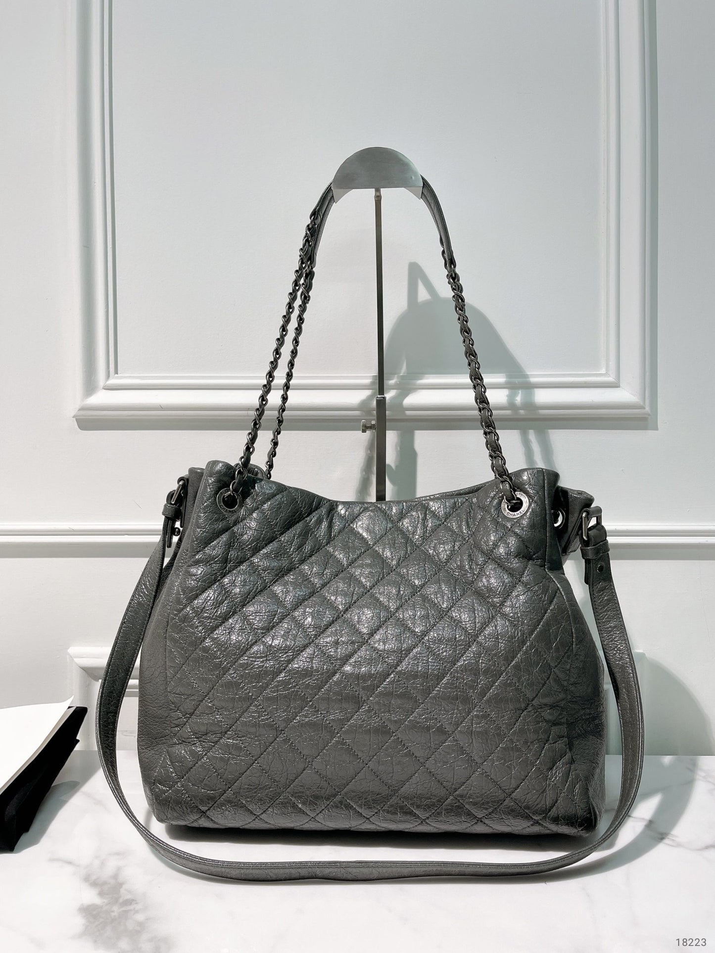 CHANEL SHOPPING TOTE, Grey