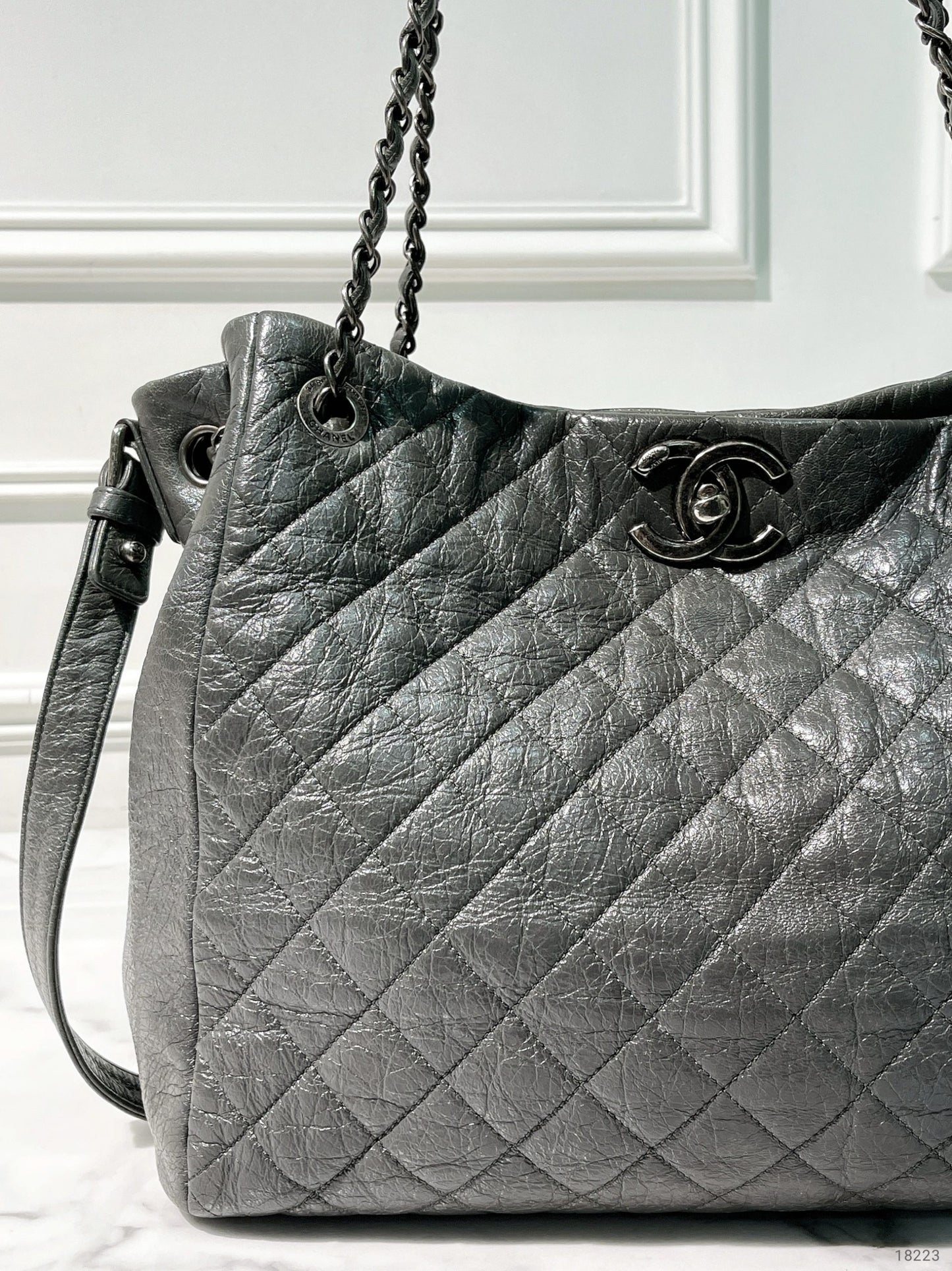 CHANEL SHOPPING TOTE, Grey