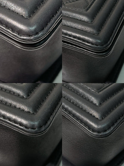 CHANEL MEDIUM BOY HANDBAG, Black/Silver