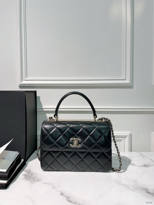 CHANEL SMALL TRENCY CC TOP HANDLE, Black/Gold