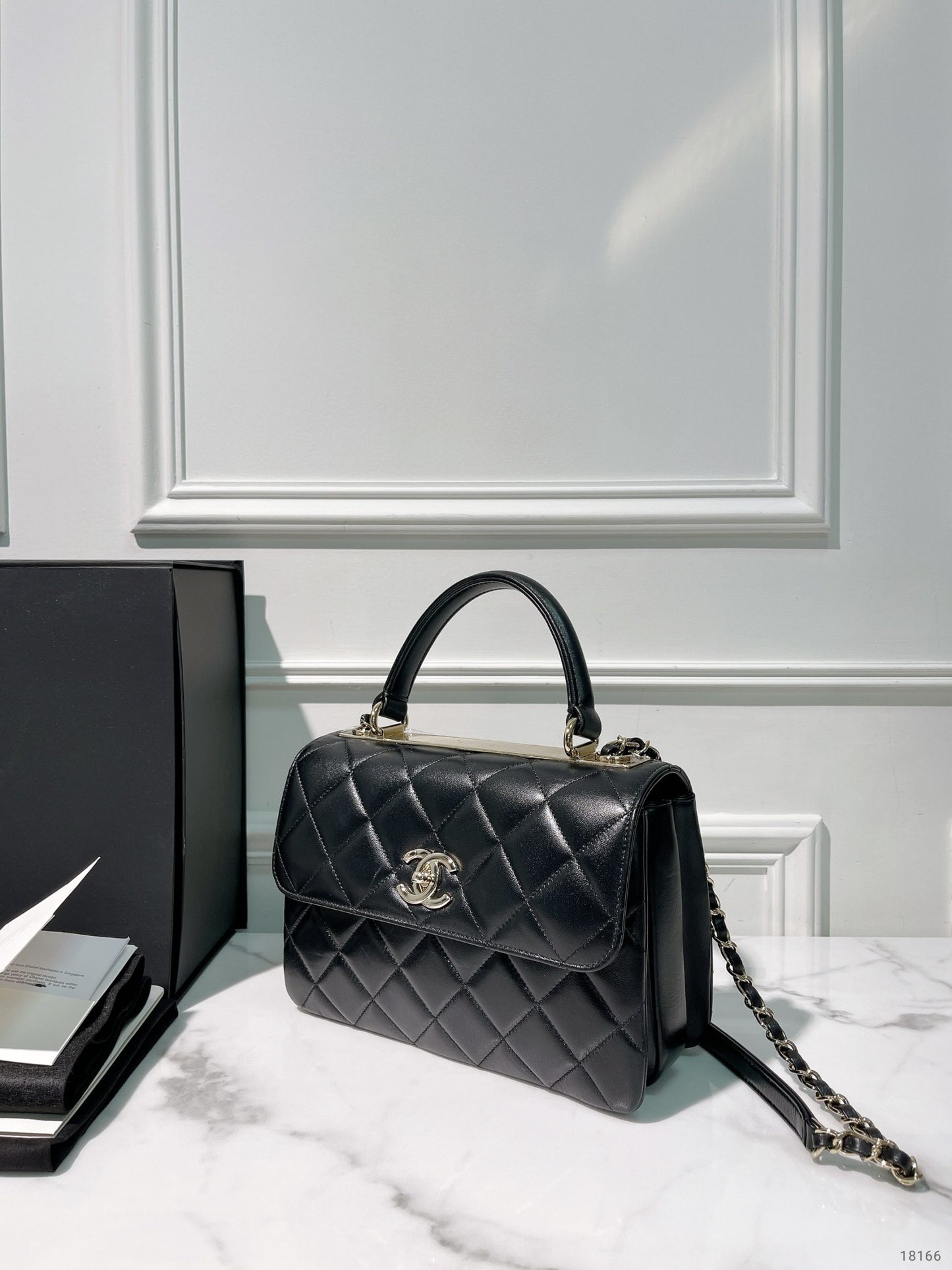 CHANEL SMALL TRENCY CC TOP HANDLE, Black/Gold