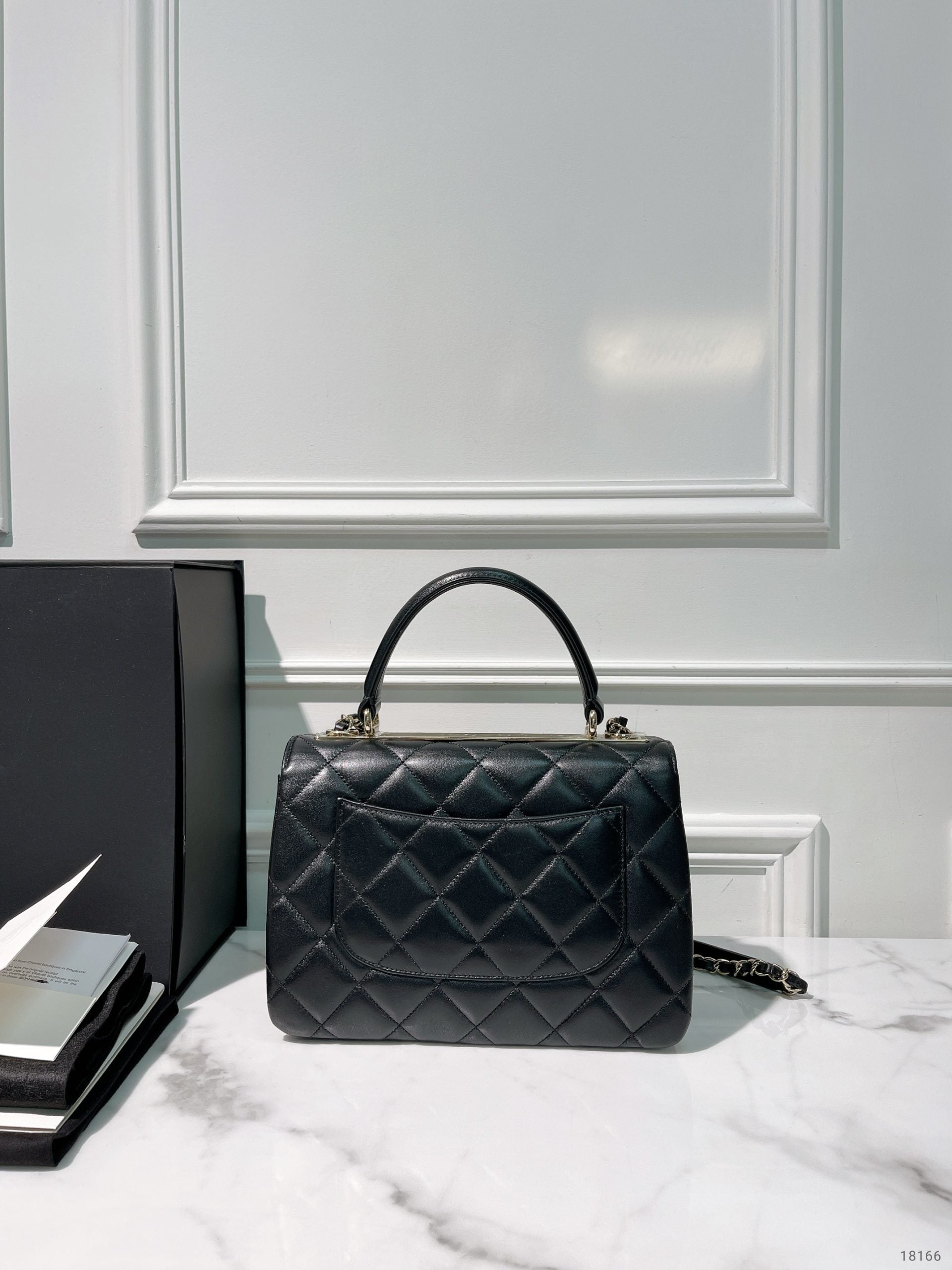 CHANEL SMALL TRENCY CC TOP HANDLE, Black/Gold