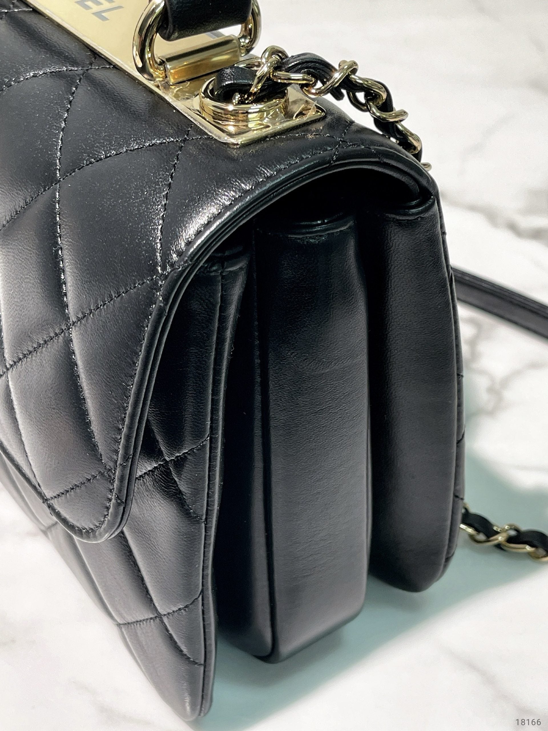 CHANEL SMALL TRENCY CC TOP HANDLE, Black/Gold