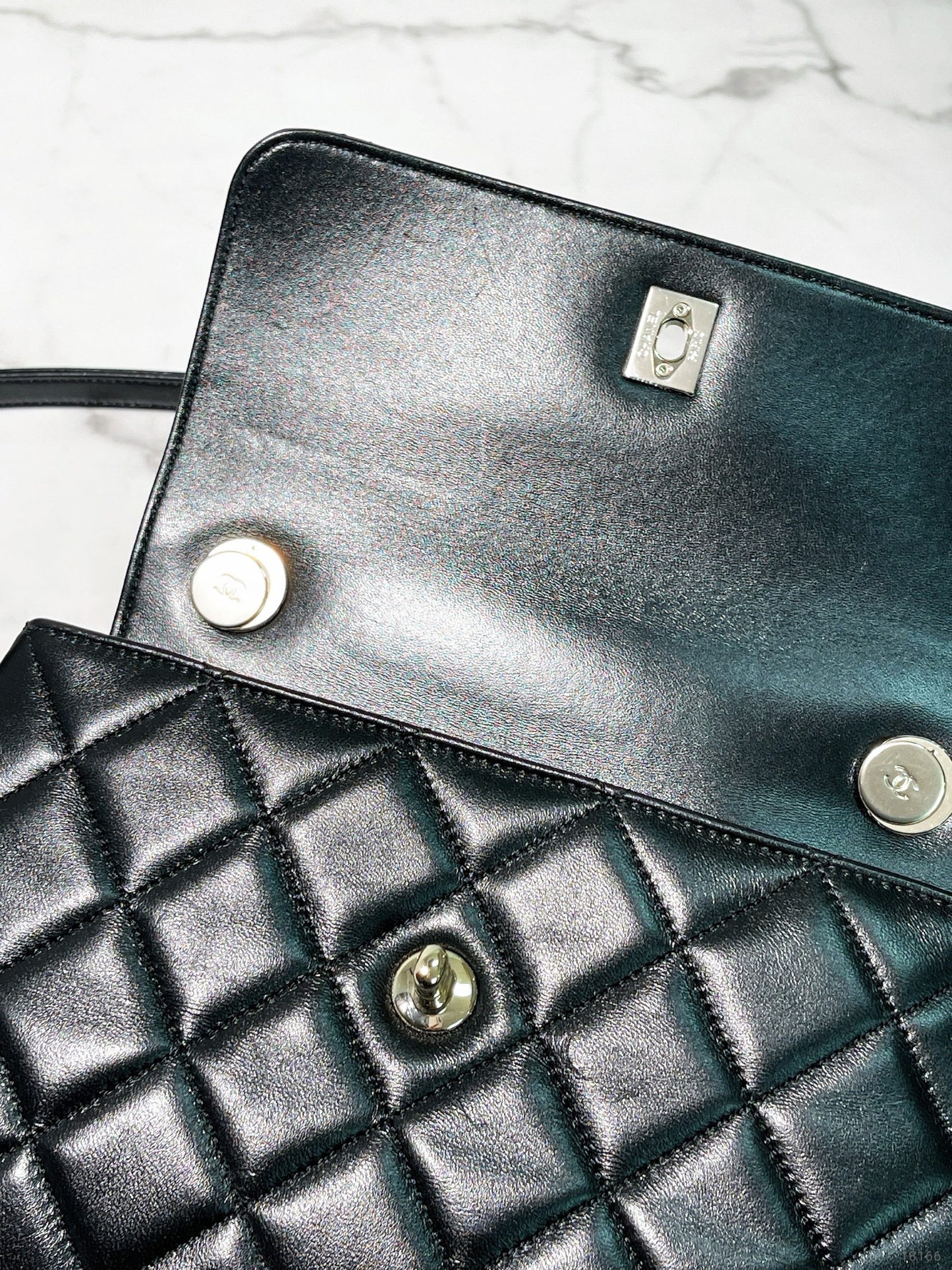 CHANEL SMALL TRENCY CC TOP HANDLE, Black/Gold