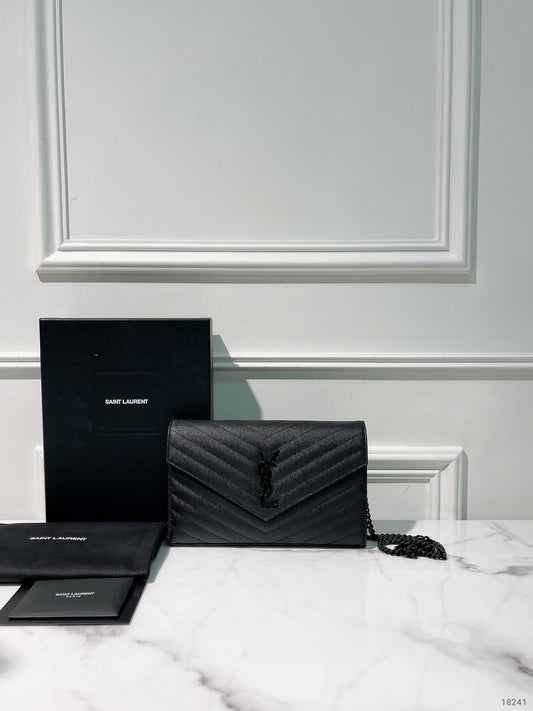 YSL CLASSIC CASSANDRE CHAIN WALLET