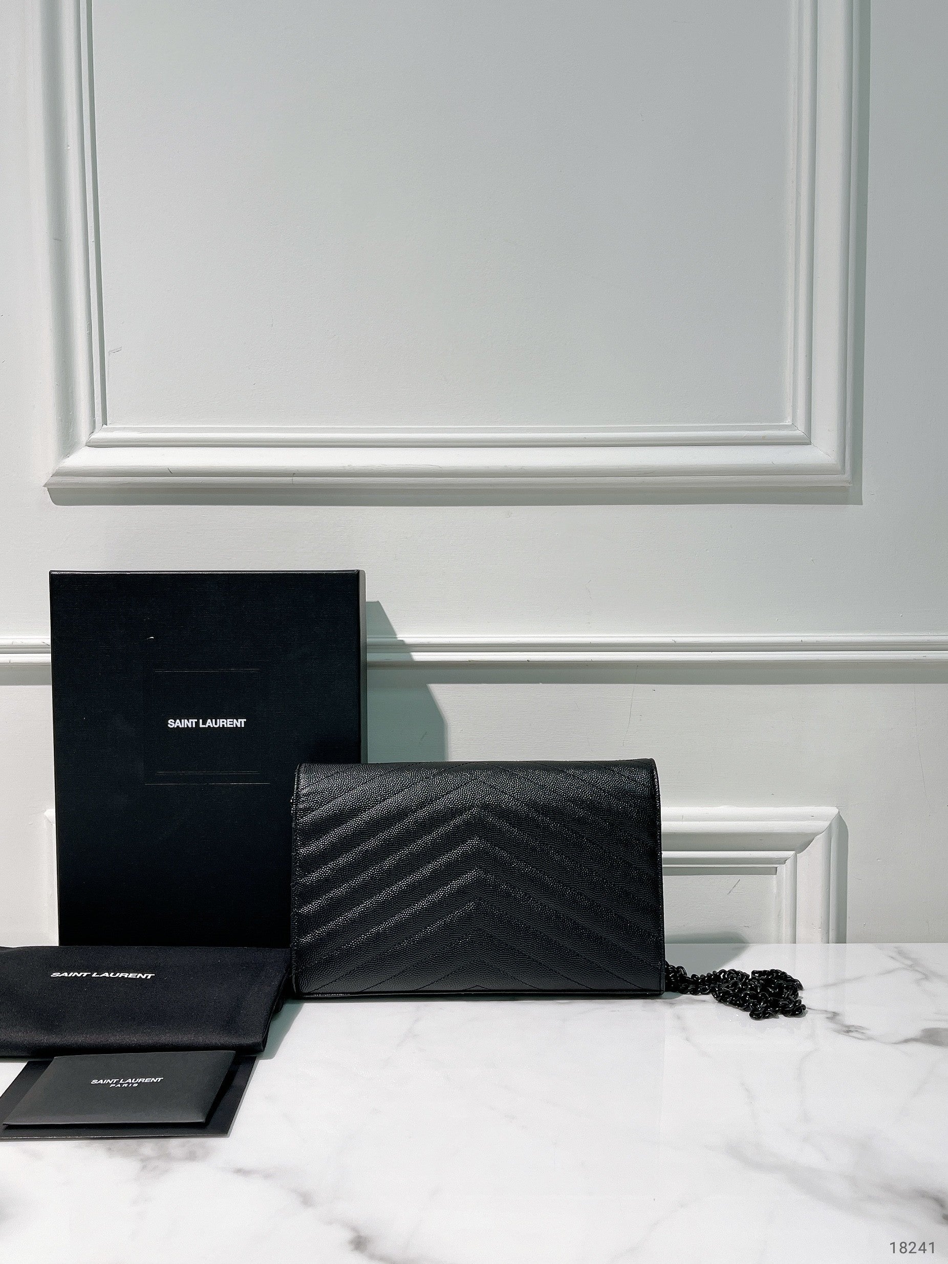 YSL CLASSIC CASSANDRE CHAIN WALLET