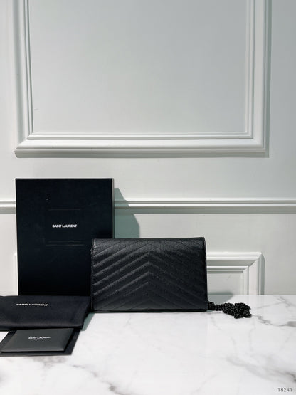 YSL CLASSIC CASSANDRE CHAIN WALLET